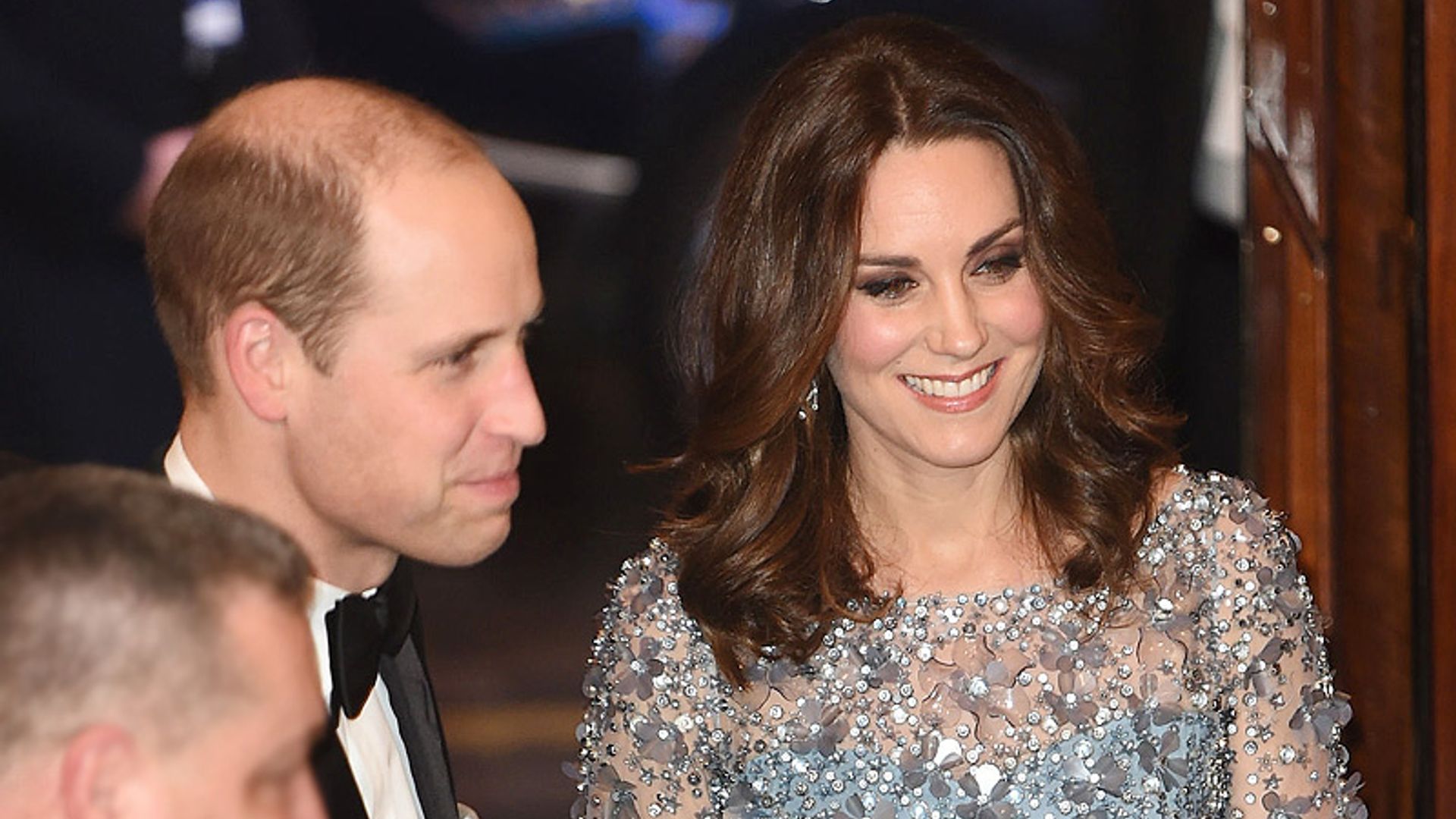 La Duquesa de Cambridge presume de 'tripita' premamá