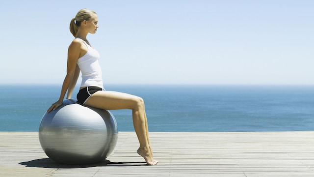 pelota pilates ejercicios