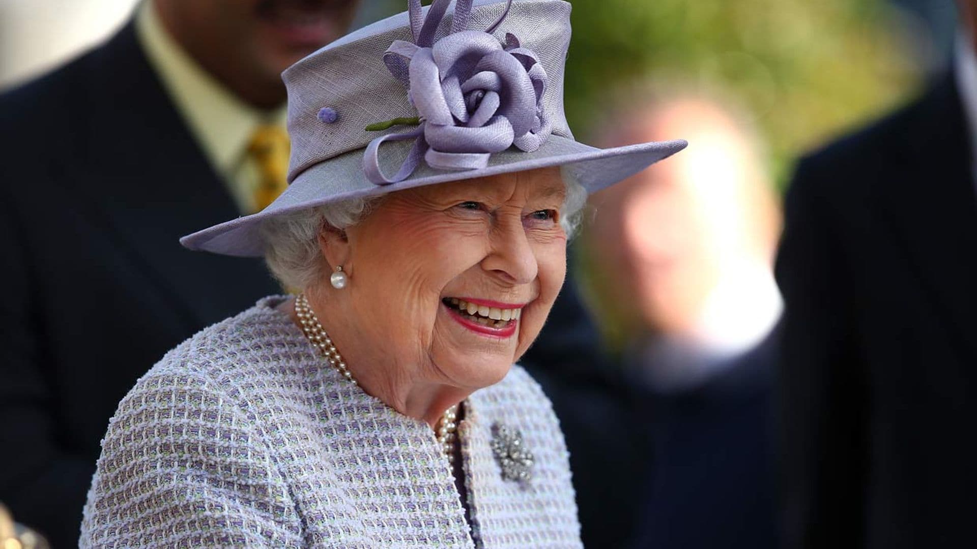 Videollamadas, paseos a caballo y planes para dos importantes fechas: el confinamiento de Isabel II