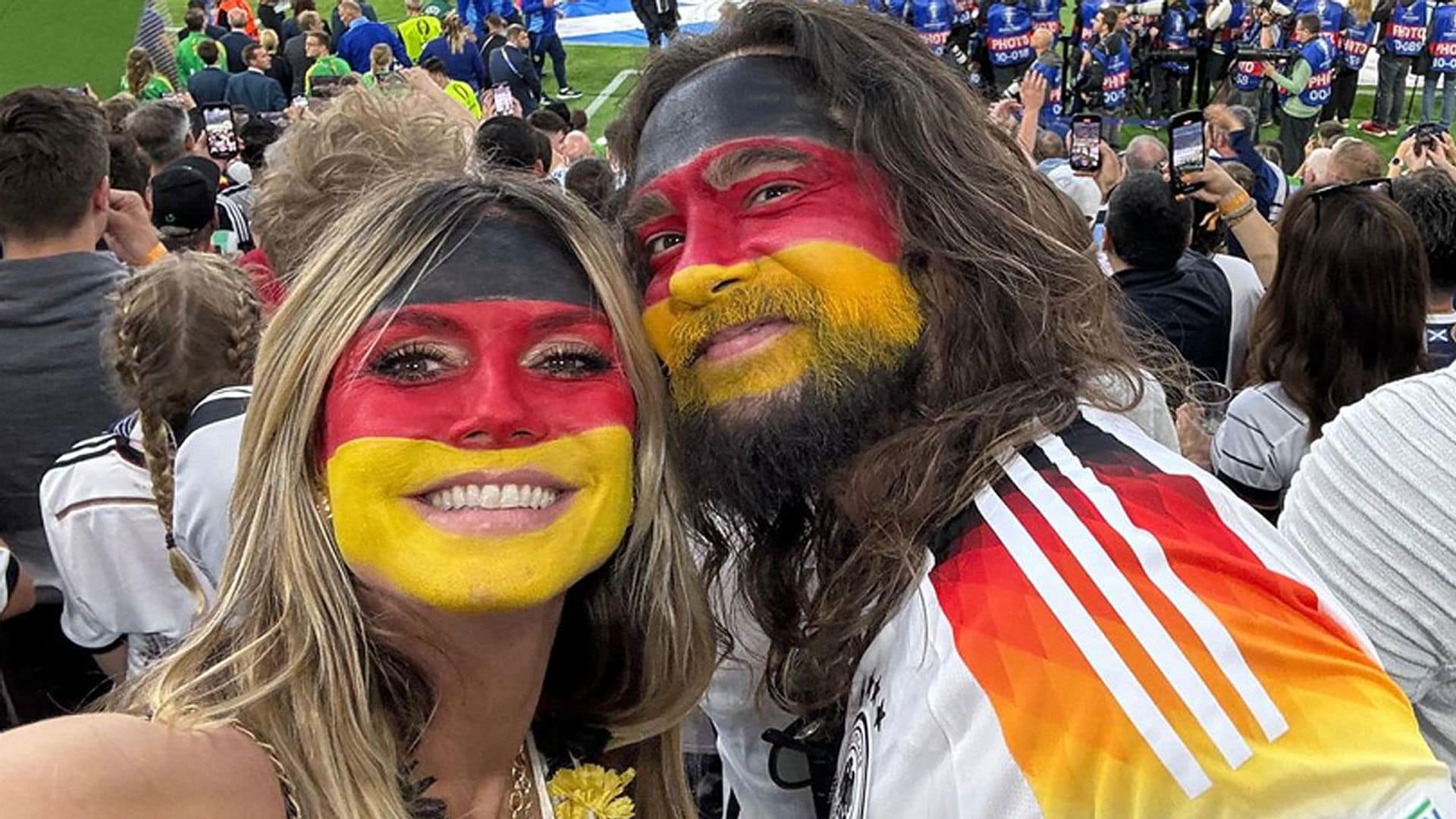 Así han vivido Heidi Klum y su marido el partido inaugural de la Eurocopa, ¡los mayores hinchas de Alemania!