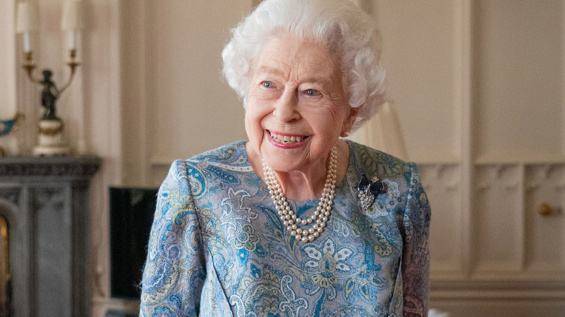 Isabel II cancela un acto  telemático por consejo médico para 'descansar' en Balmoral