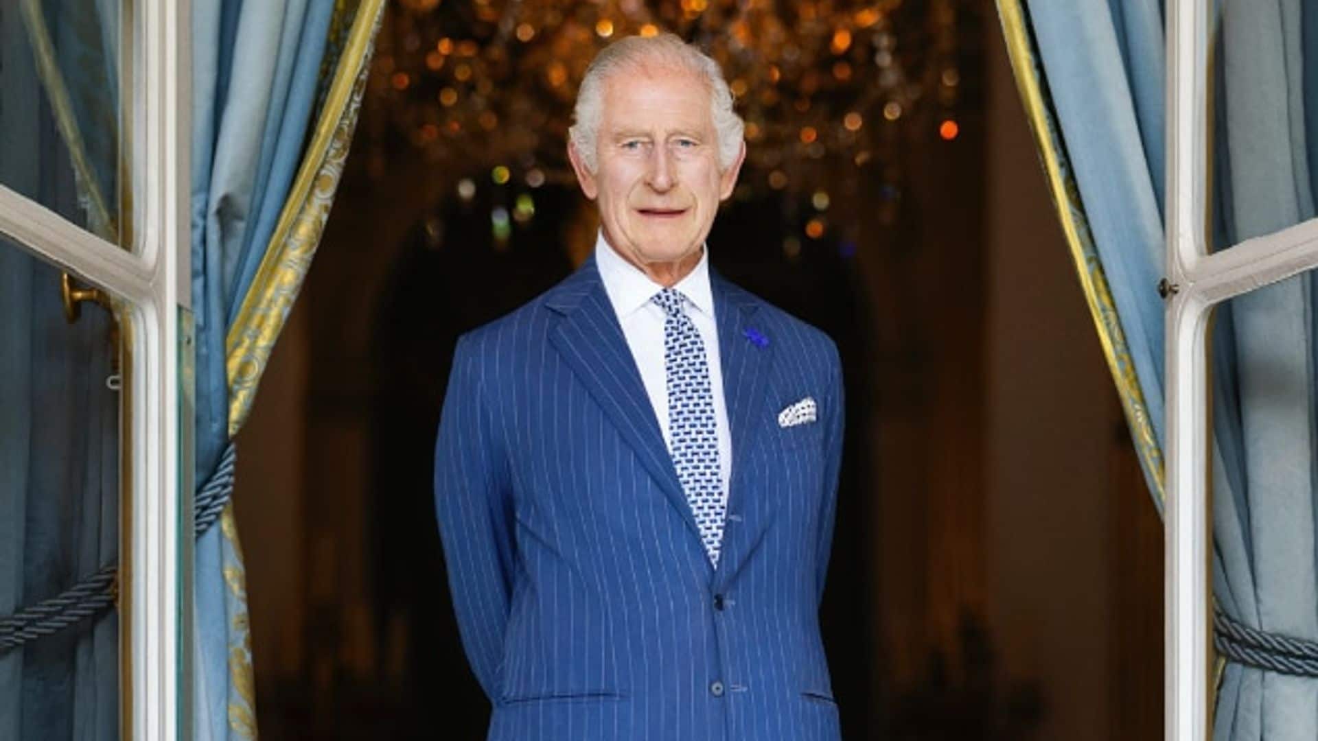 El rey Carlos III comparte una nueva foto desde su hogar junto a su mensaje de Pascua