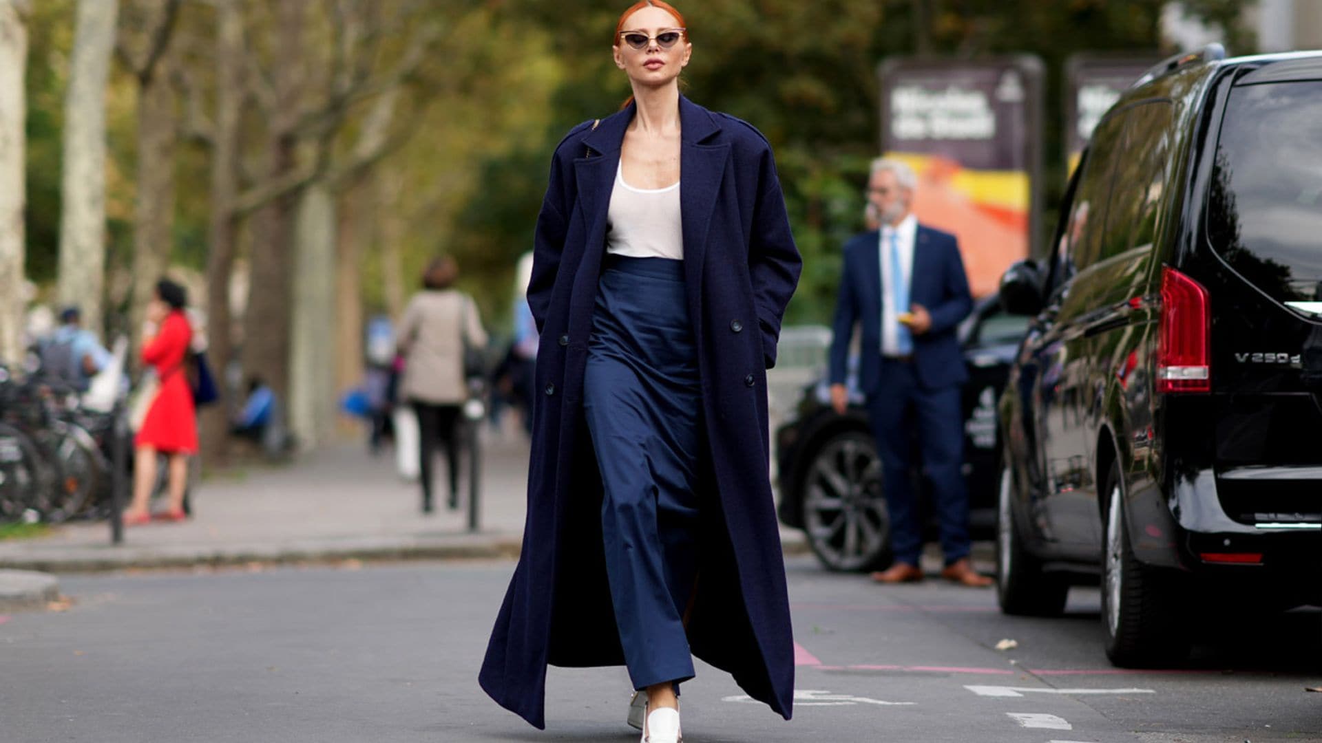La compra FASHION de la temporada: una falda satinada 'midi' con la que crear infinitos looks