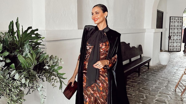 Look de invitada de Marisa Aldana