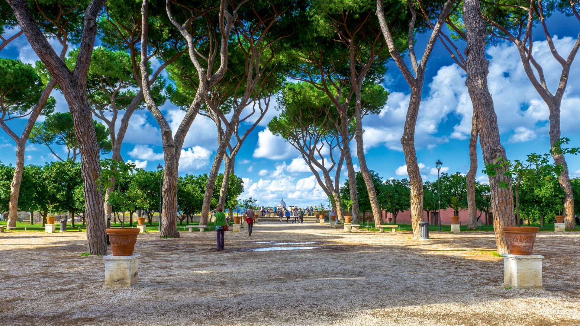 Soplo de aire fresco: los jardines secretos más espectaculares de las capitales europeas