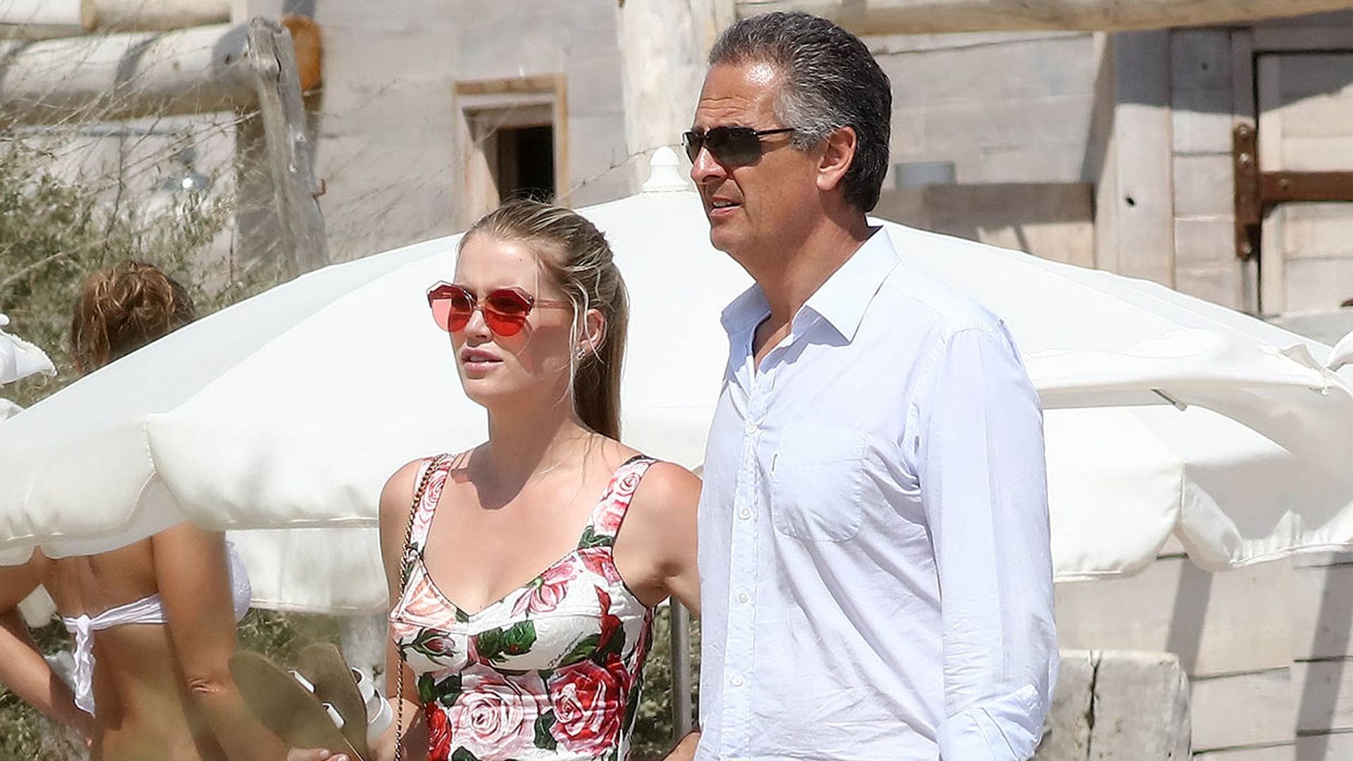 Así es Michael Lewis, la pareja de Lady Kitty Spencer 32 años mayor que ella