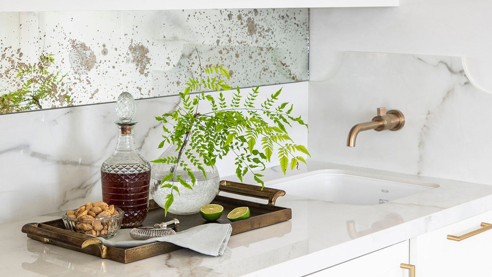 ¿Te gustan los espejos envejecidos? Elígelos para decorar toda la casa