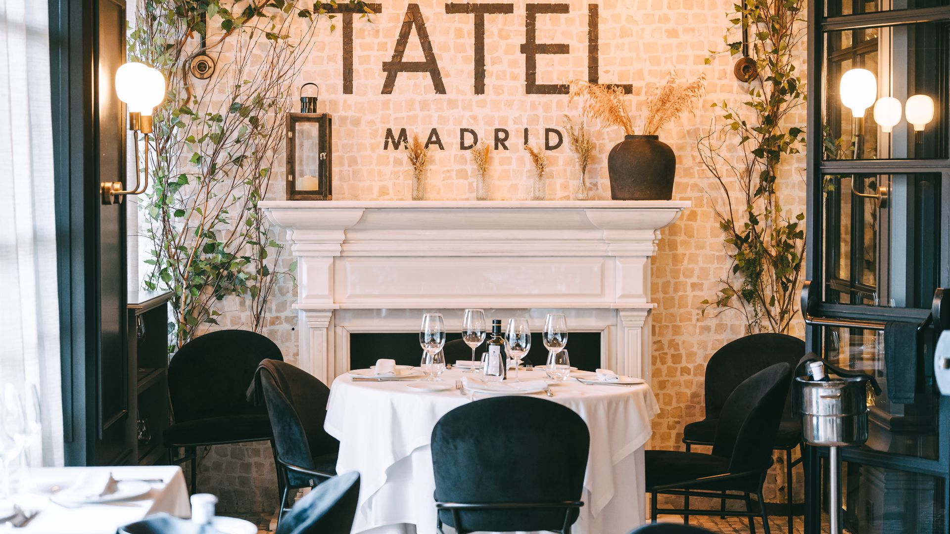 Salón del restaurante TATEL Madrid