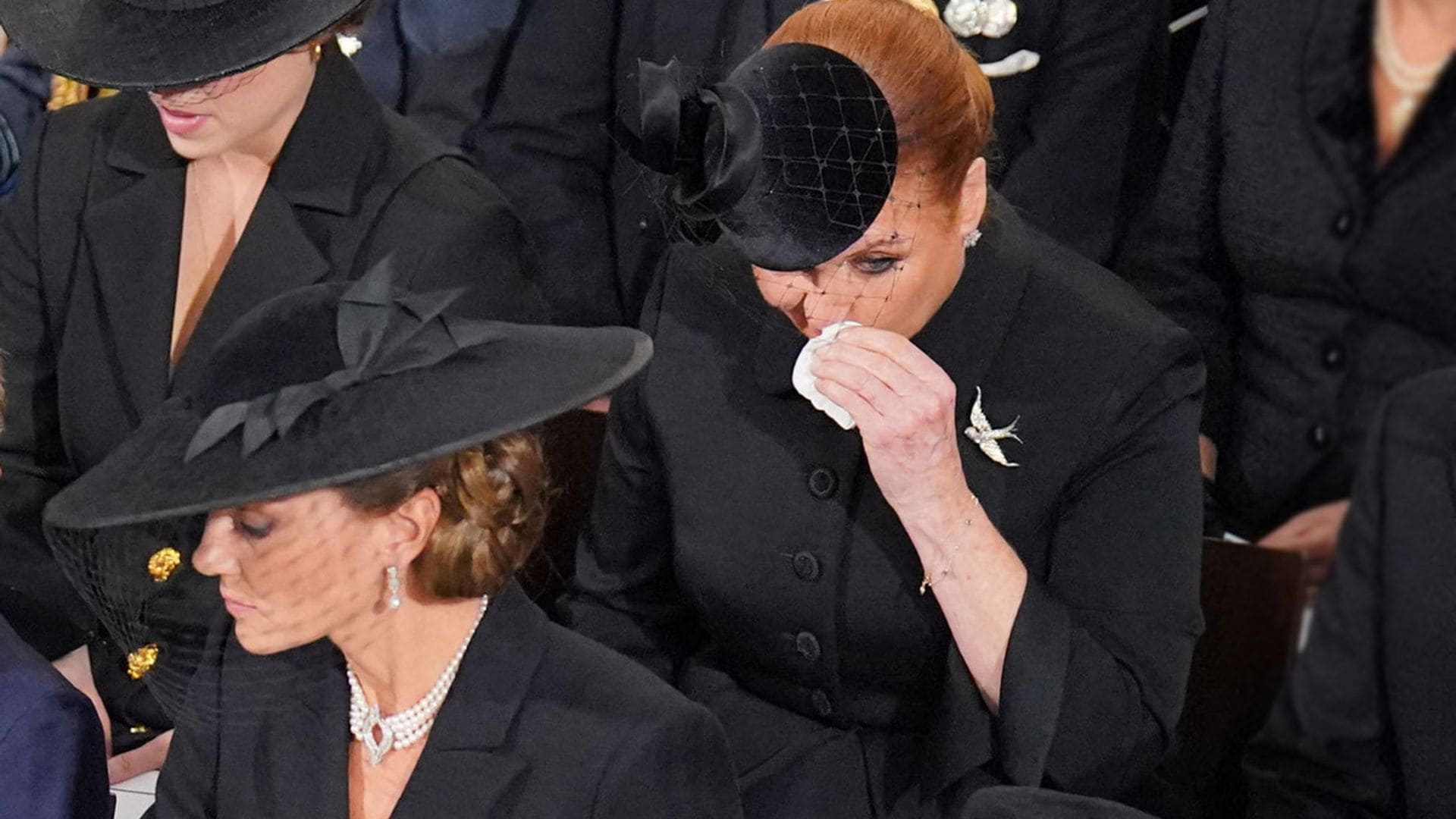 Los Windsor, las imágenes de una familia rota de dolor