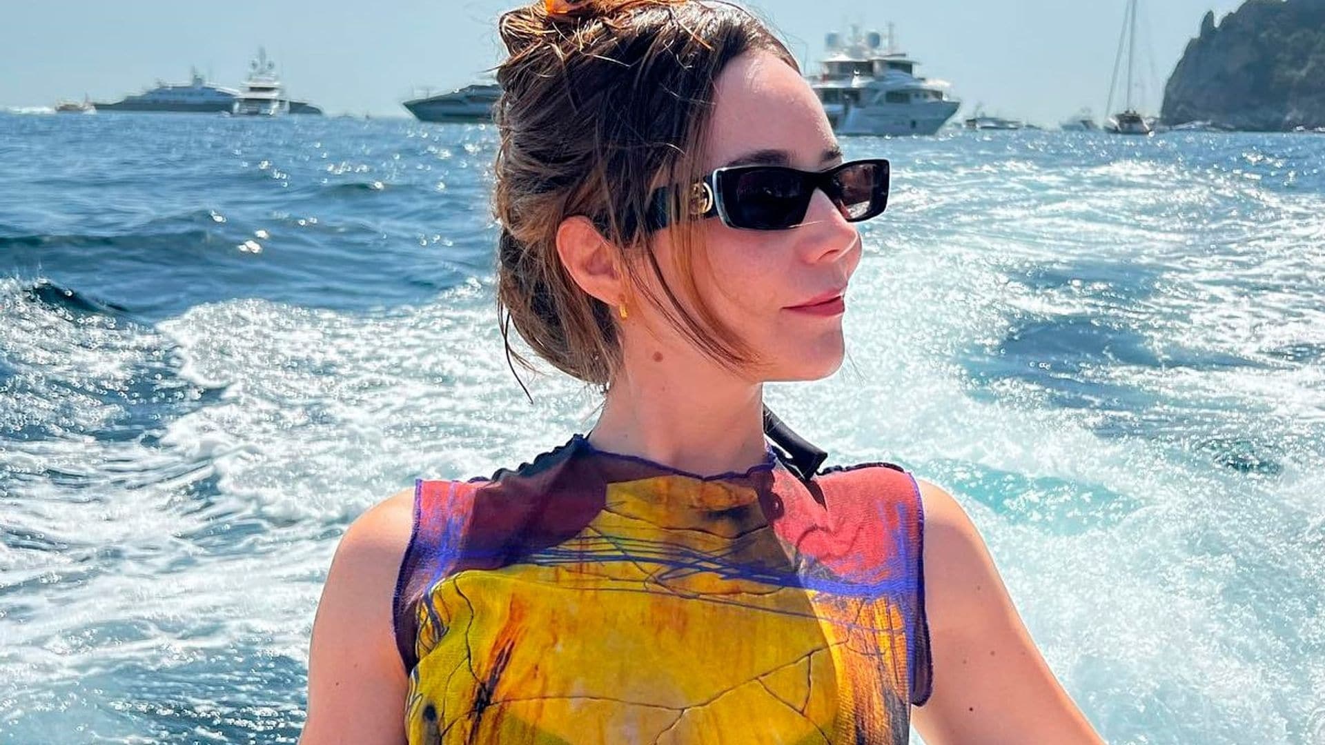 Desde Grecia, Camila Sodi celebra los 15 años de su hijo