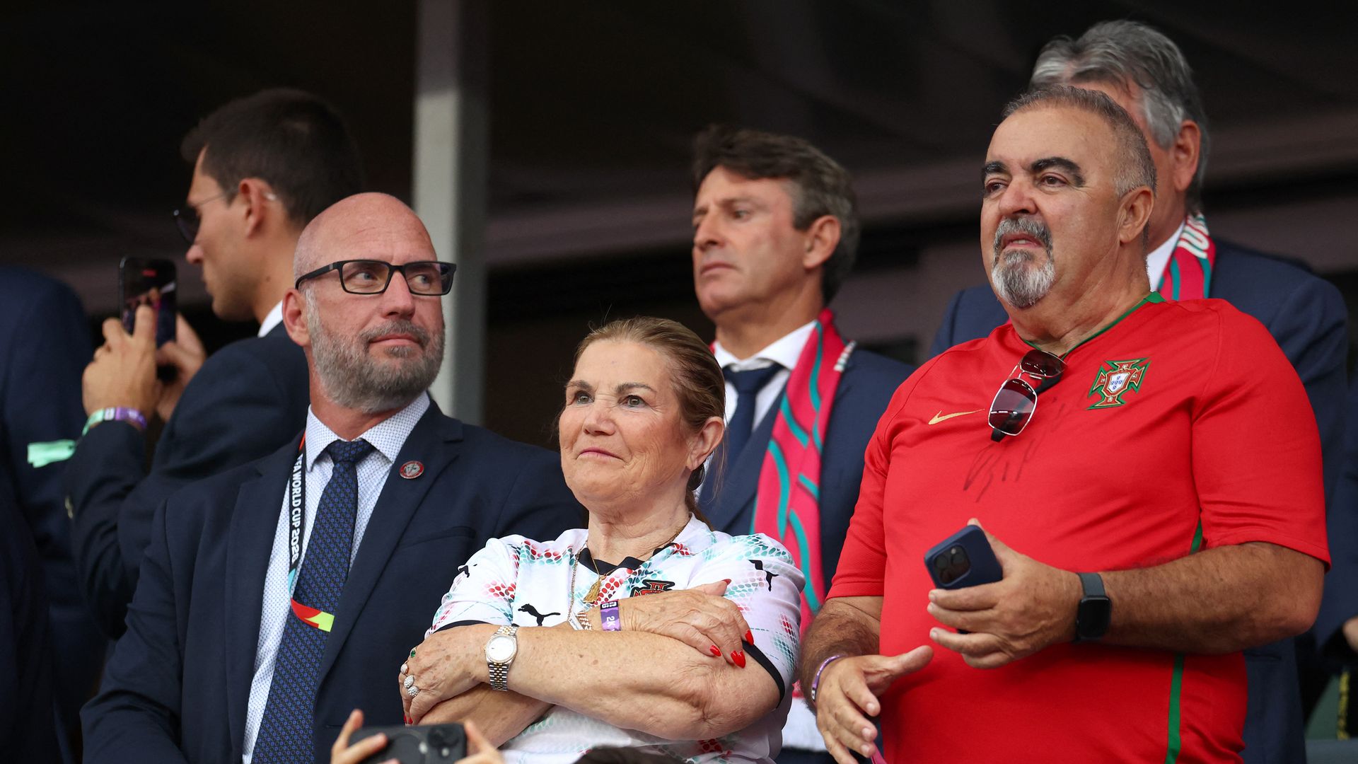 Dolores Aveiro, madre de Cristiano Ronaldo, asiste al partido de dieciseisavos de final del Mundial 2026 entre Portugal y Croacia, disputado en el Toronto Stadium