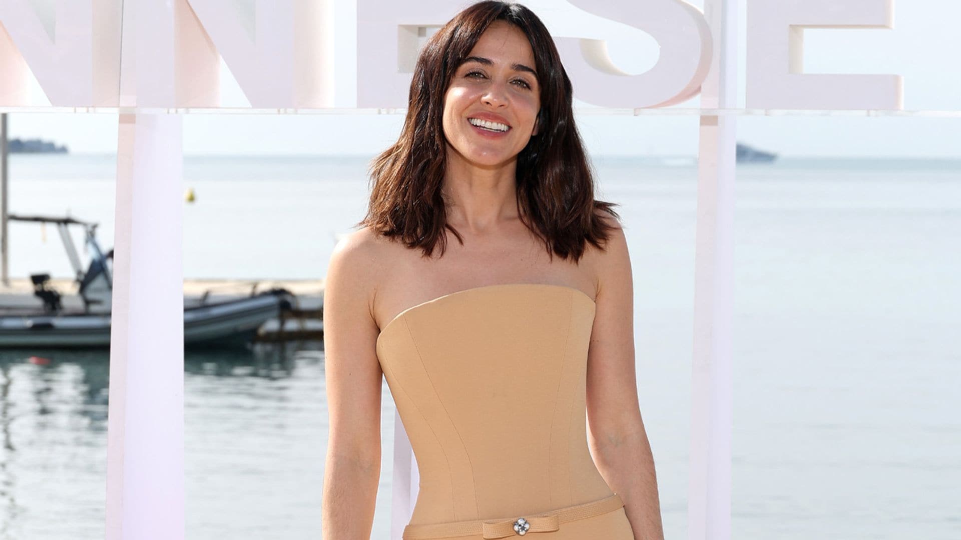 Macarena García impacta en Cannes con un maratón de looks opuestos