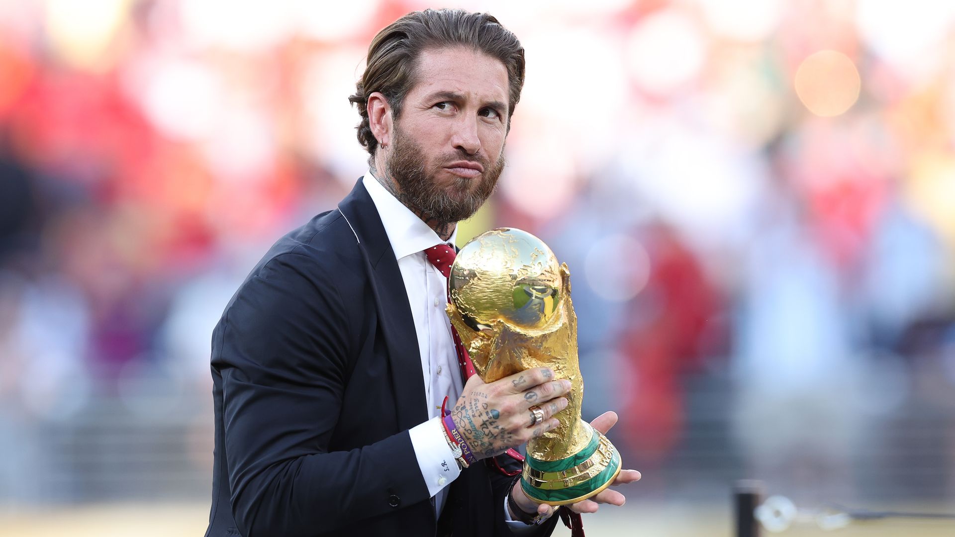 La espontánea reacción de Sergio Ramos al darse cuenta de que se había perdido el gol de Ferrán Torres en la final del Mundial