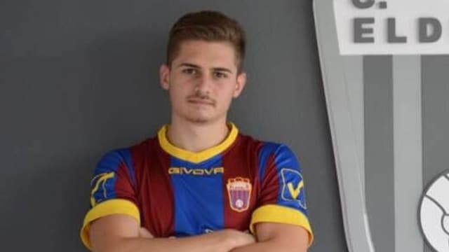 Plano medio de José Castillejo, excanterano del Valencia CF