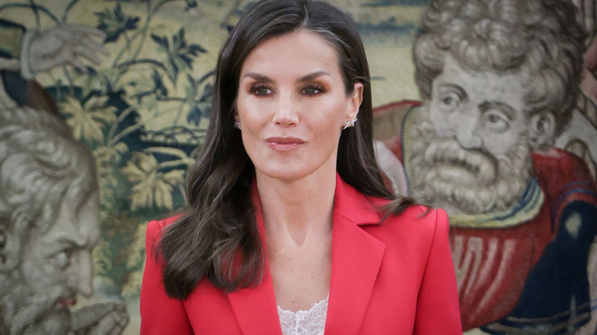 La felicitación de la reina Letizia por el 50º aniversario de 'Informe Semanal', el programa que presentó