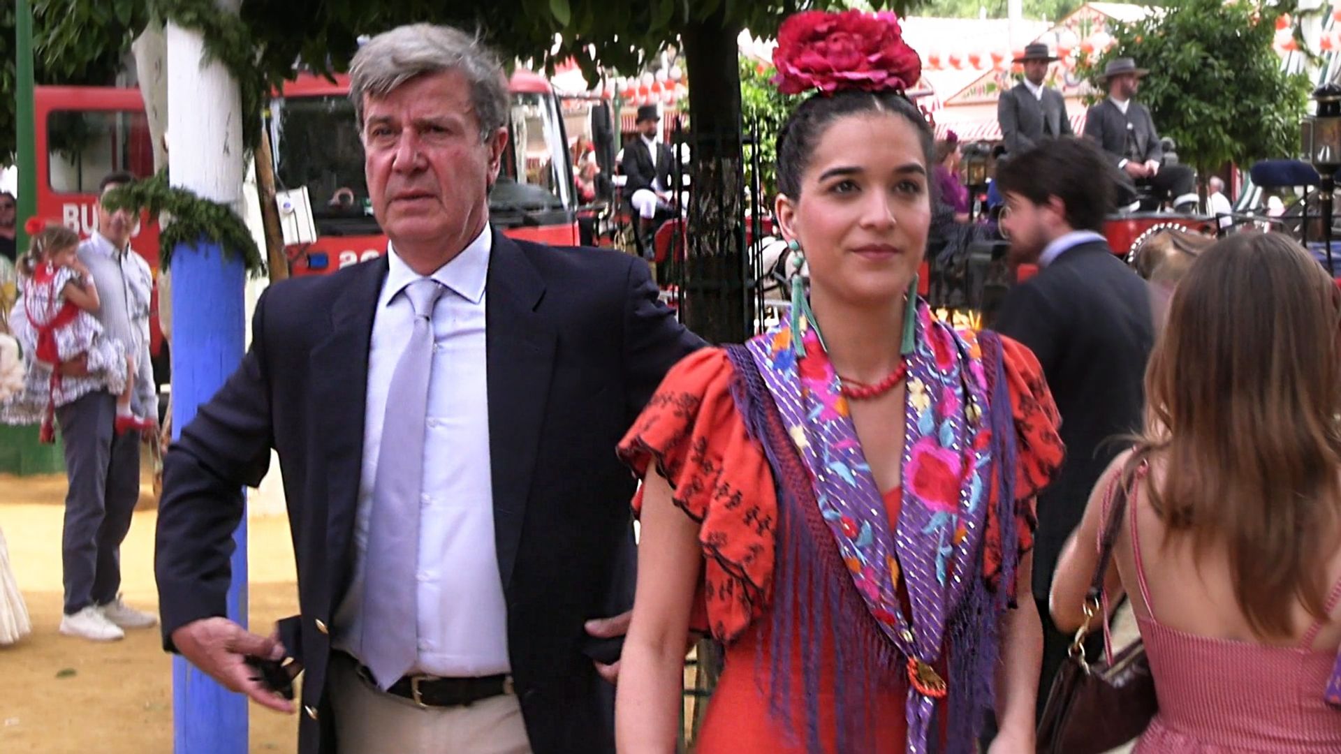 Bárbara Mirjan conquista la Feria por primera vez como duquesa y rodeada de la familia Alba