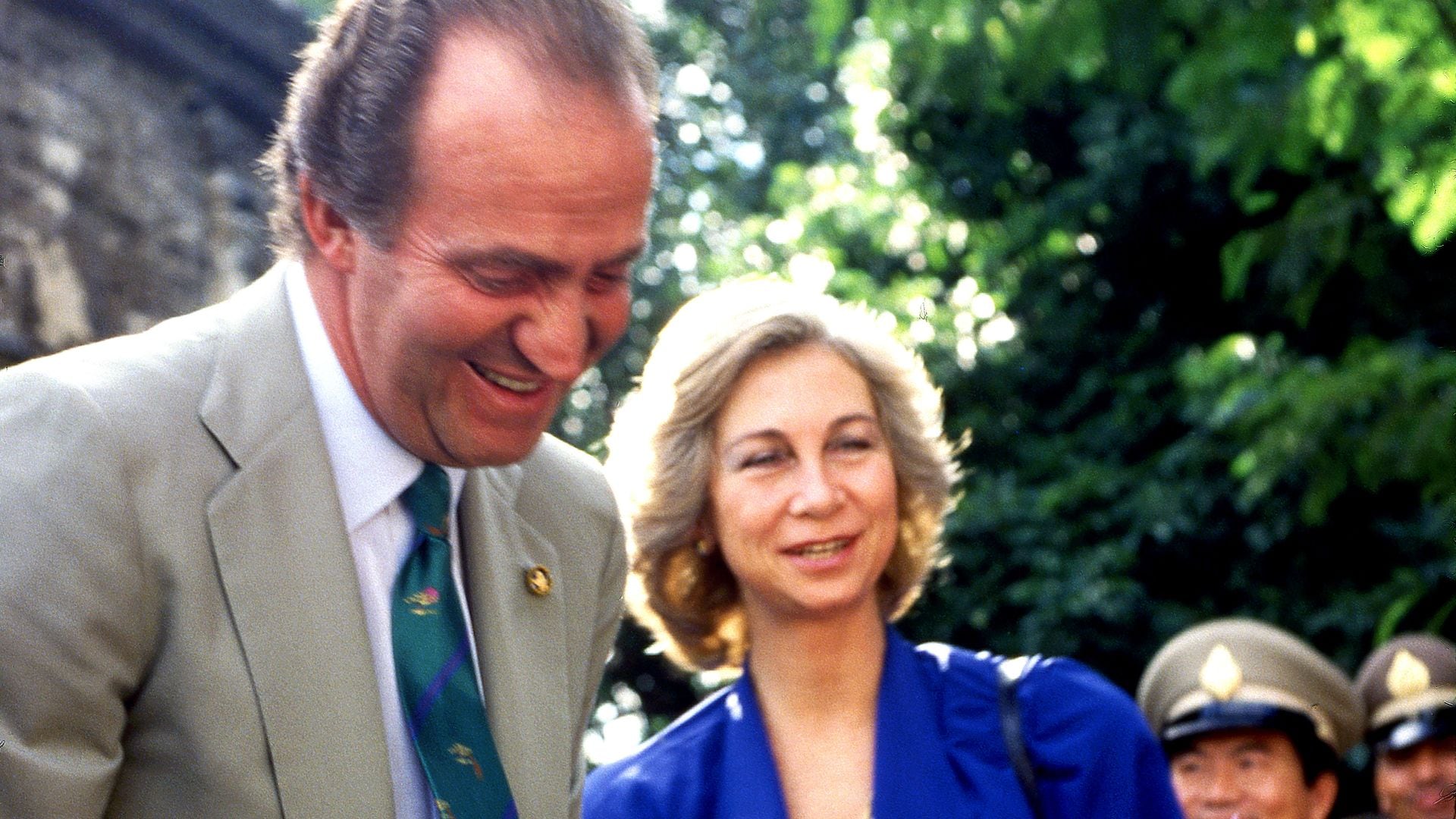 Los reyes Juan Carlos y Sofía, durante su viaje oficial a Bangkok en 1987