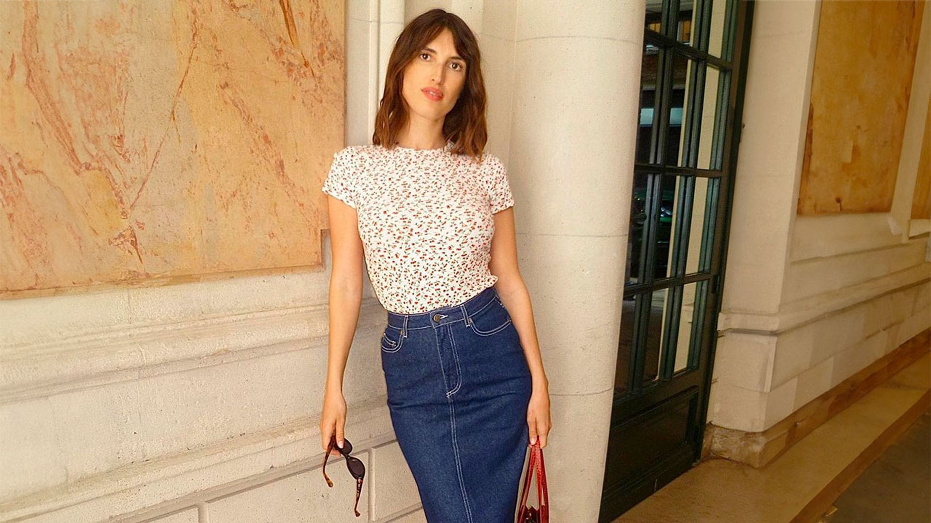 Copia los trucos de Jeanne Damas para crear looks parisinos 'chic' con básicos de temporada