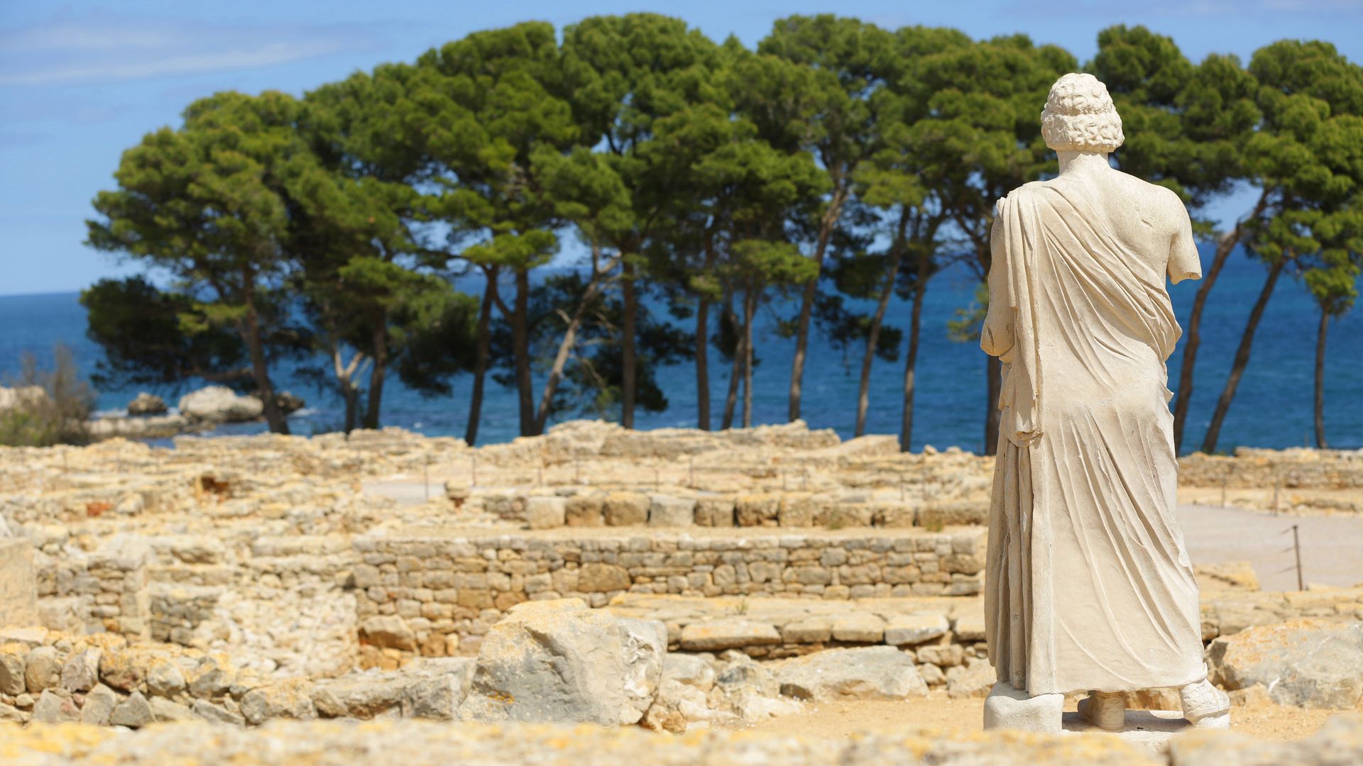 Esta es la joya arqueológica que hoy visita la Familia Real: ruinas grecorromanas, vistas al Mediterráneo y mucha historia