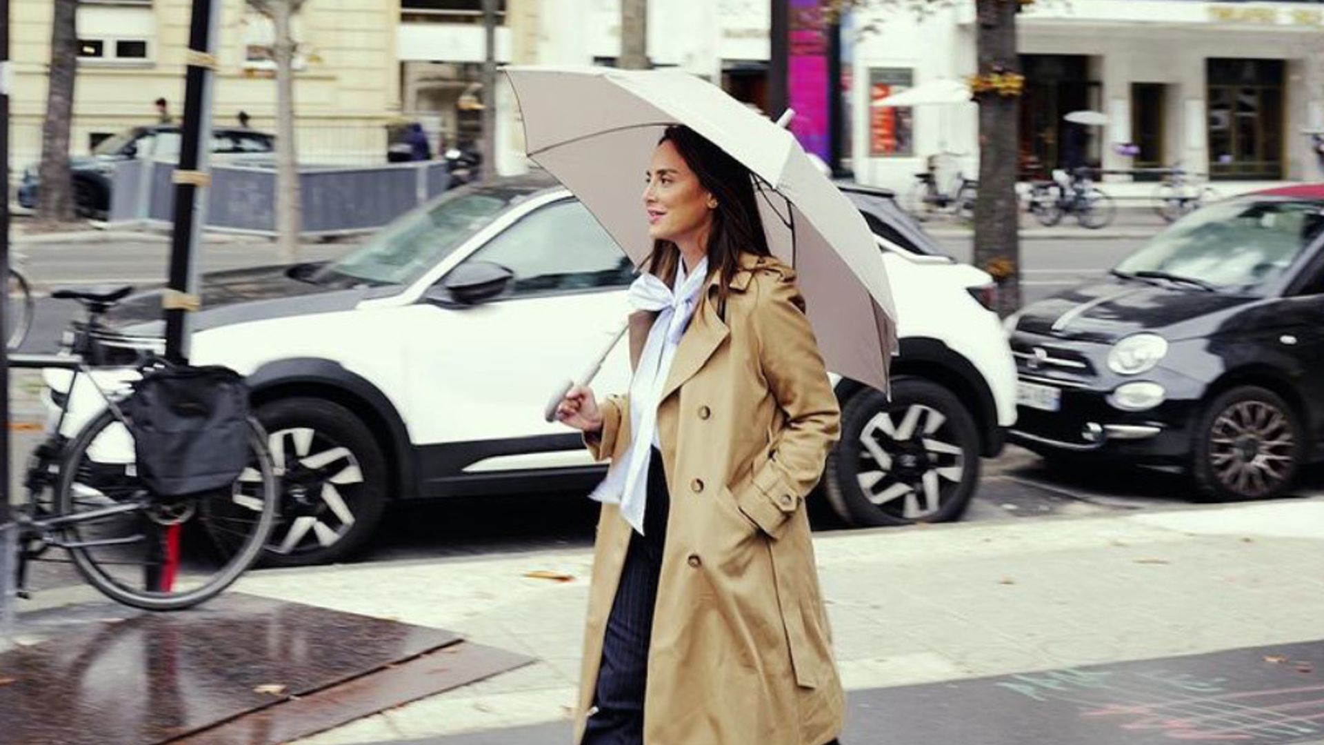 Tamara Falcó: de un conjunto casual en París a otro de invitada de otoño para salir en televisión