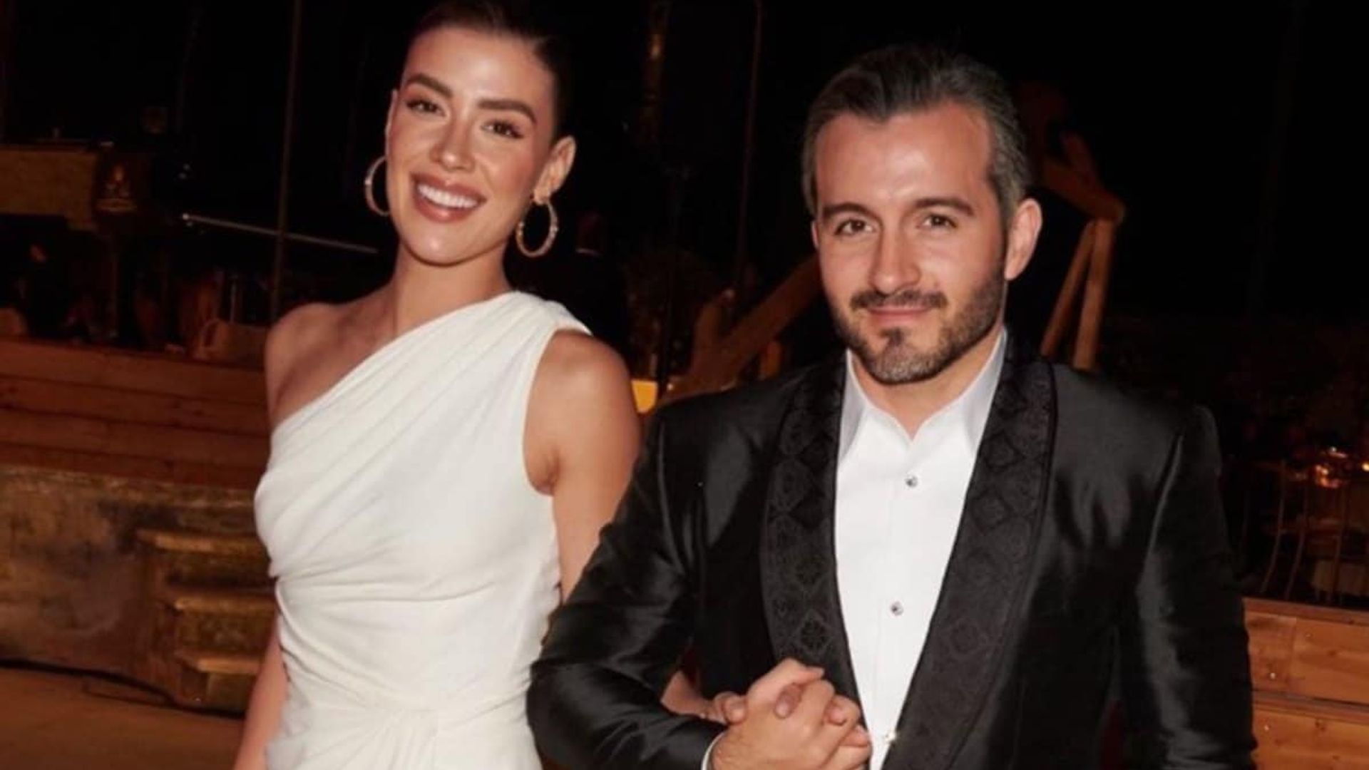 Desde Italia, Michelle Salas se deja ver de lo más enamorada al lado de su prometido Danilo Diazgranados