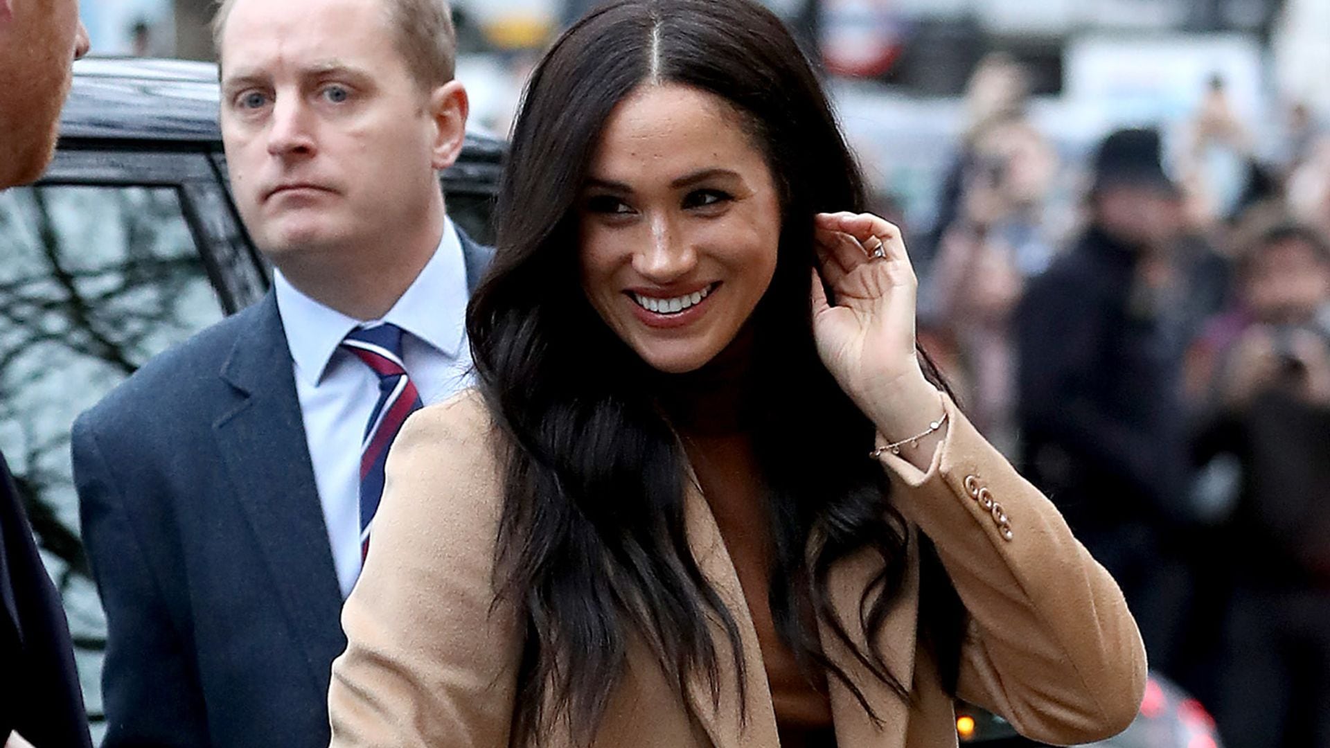 El bolso 'made in Spain' que pasó desapercibido en el último look londinense de Meghan Markle