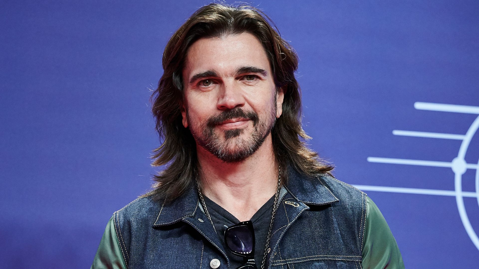 ¡De tal palo, tal astilla! Juanes y su hijo Dante presumen sus músculos desde del gym