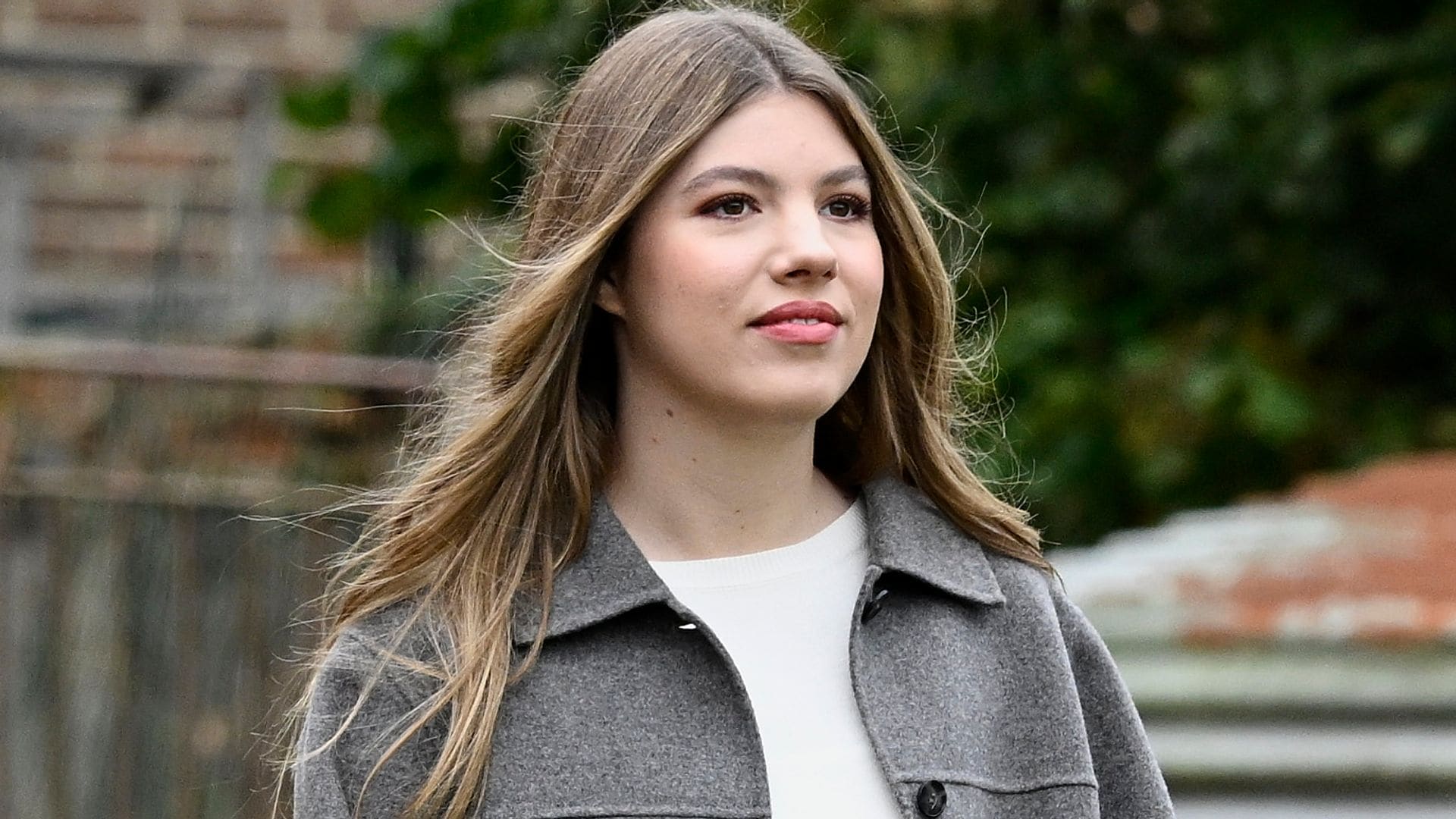 La infanta Sofía en el Pueblo Ejemplar 2025 con la princesa Leonor y la reina Letizia