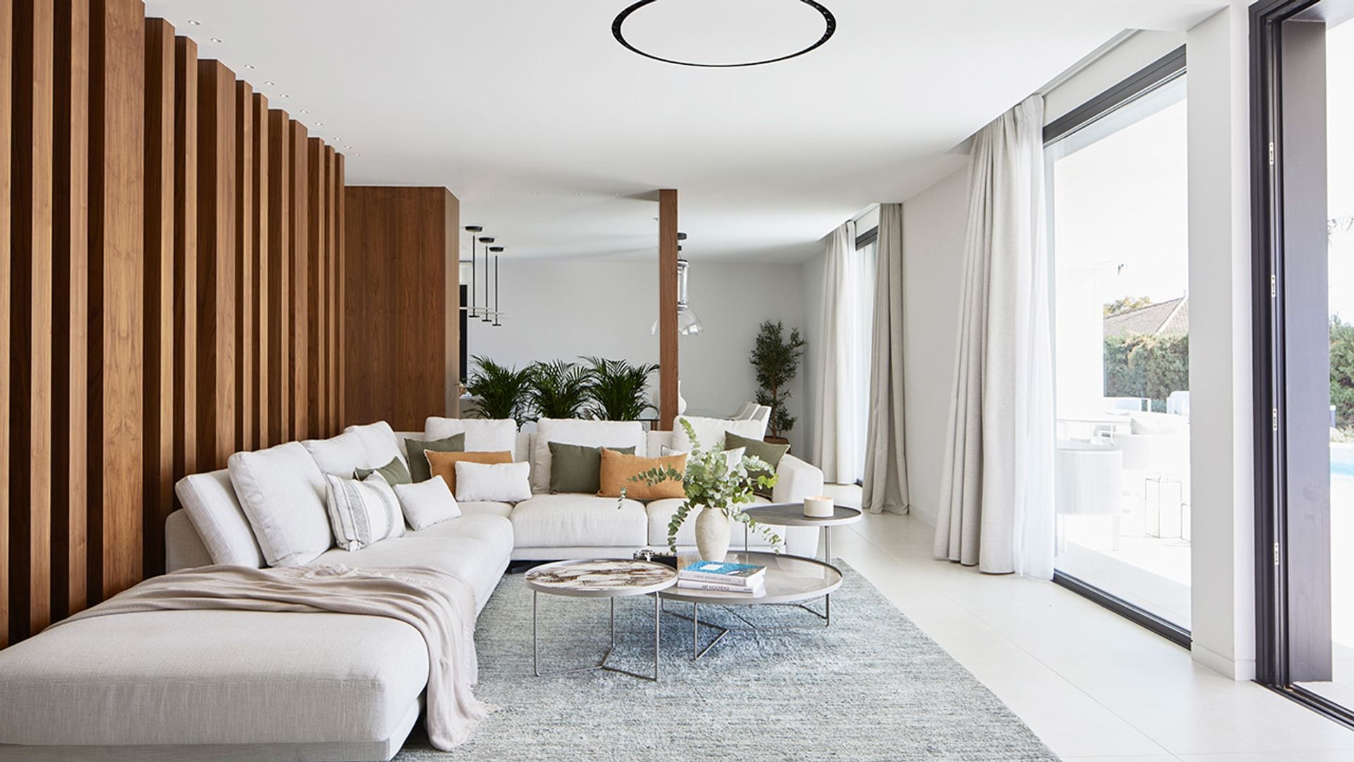 ¡Así es el proceso de reforma y el resultado final de esta espectacular casa con jardín!