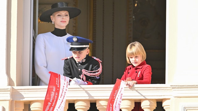 Charlene de Mónaco, Jacques de Monaco y Gabriella de Mónaco en el Día Nacional de Mónaco el 19 de noviembre de 2022