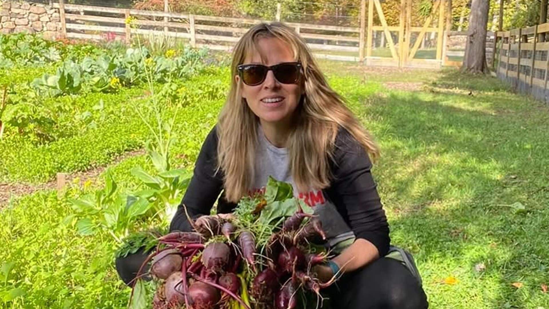 El divertido plan de Alejandra Gere con sus hijos entre gallinas en Extremadura