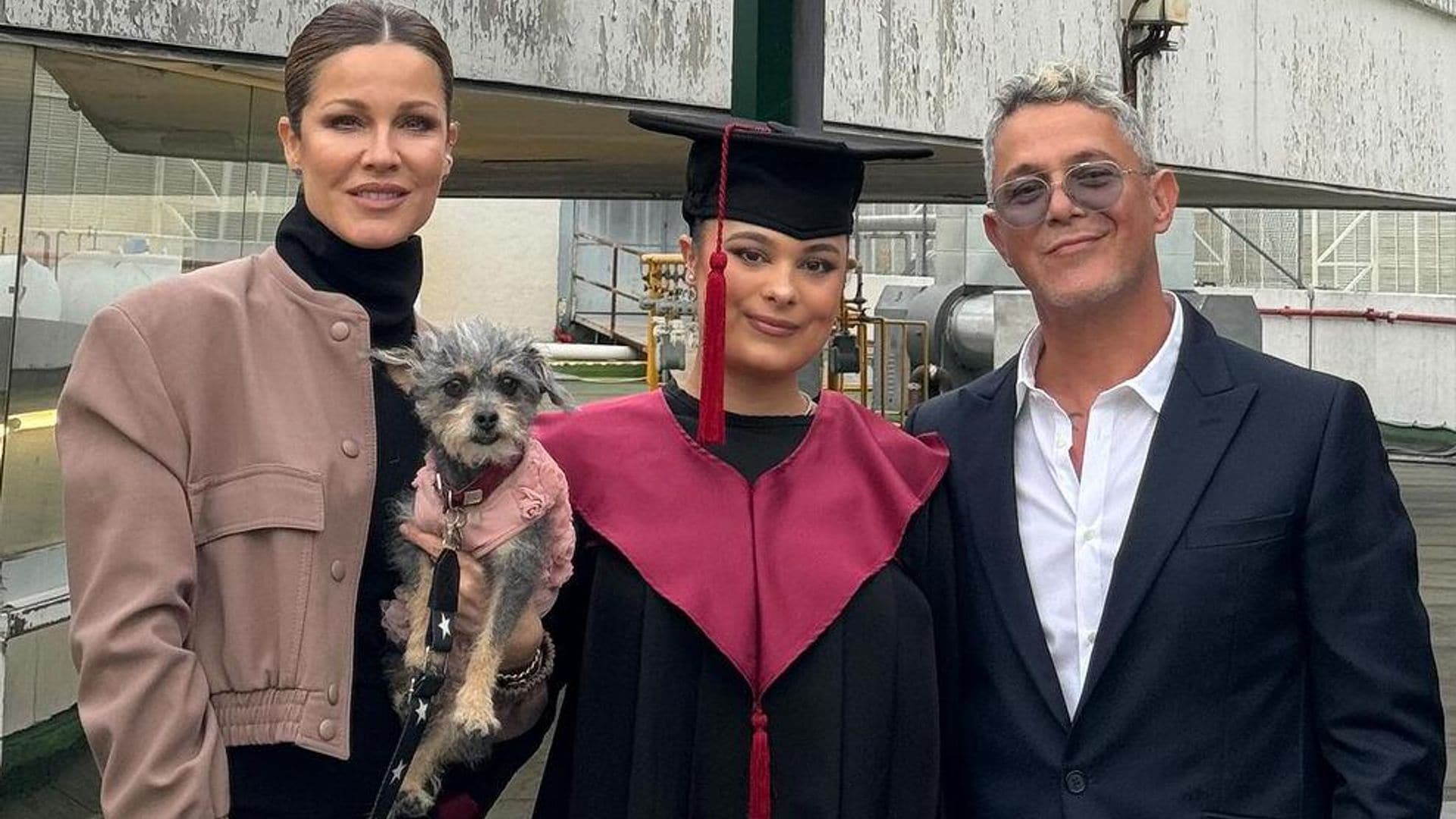 Alejandro Sanz y su ex, Jaydy Michel, juntos en la graduación de su hija Manuela