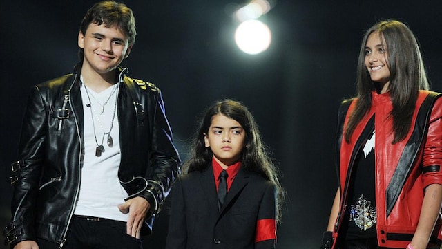 paris prince y bigi blanket hijos de michael jackson