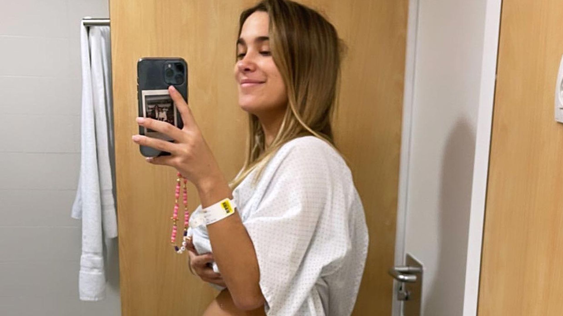 María Pombo muestra su cuerpo postparto y cuenta algunos detalles del nacimiento de su hijo
