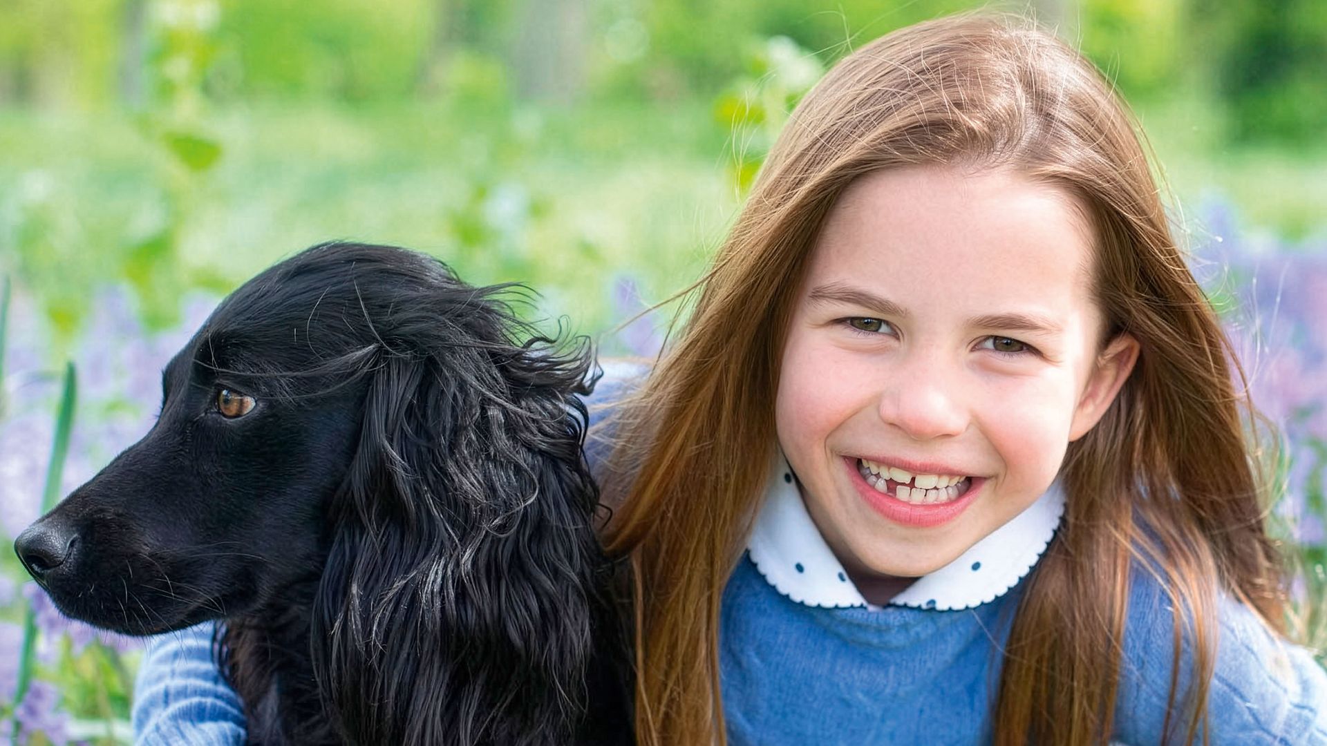 La princesa Charlotte junto a su querida perrita