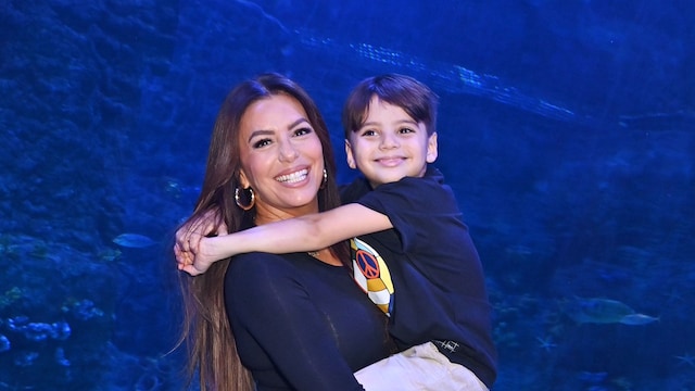 Eva Longoria y Santi en Abu Dhabi.