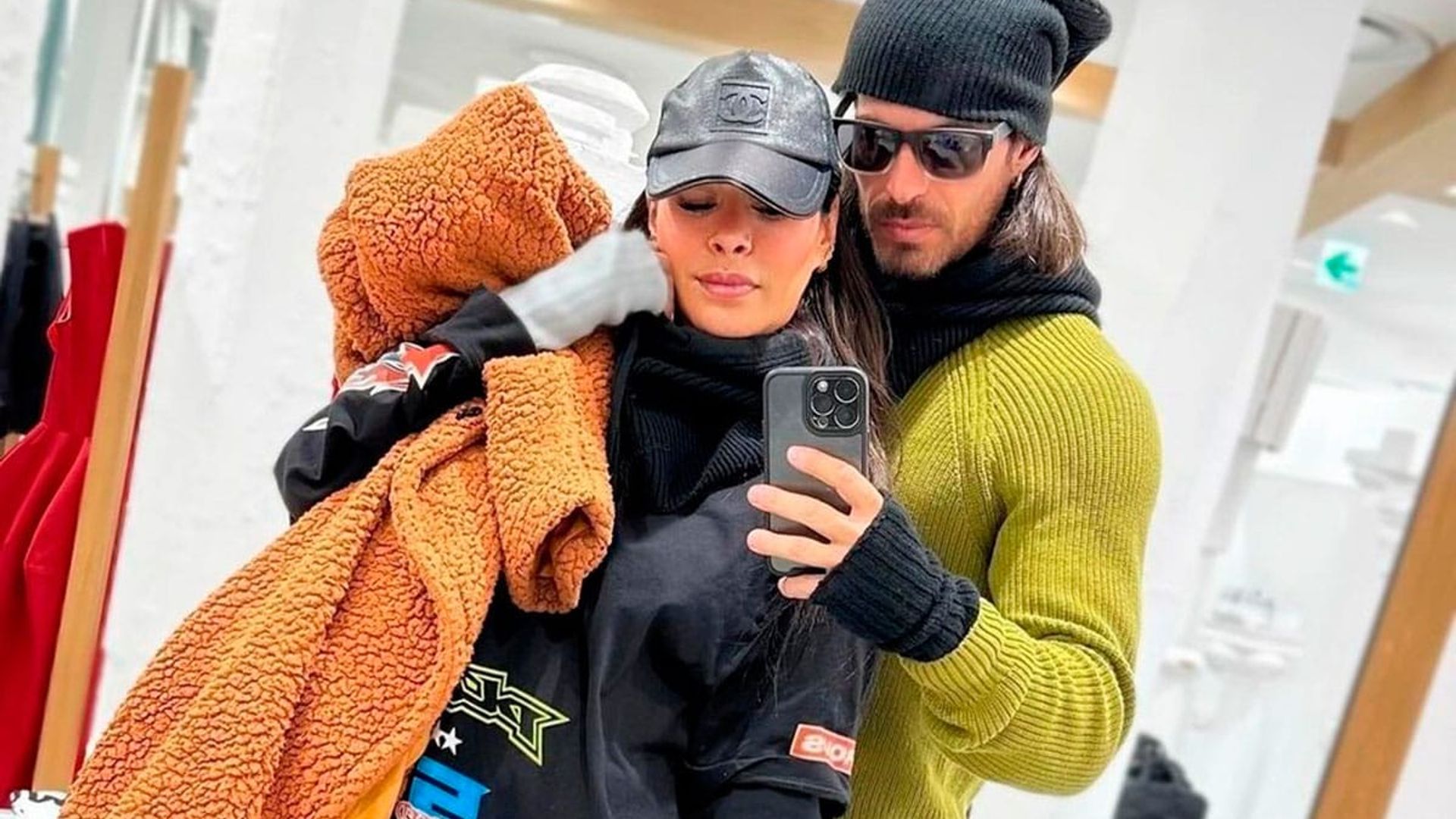 Con Tokio como escenario, Galilea Montijo y su novio disfrutan de su amor
