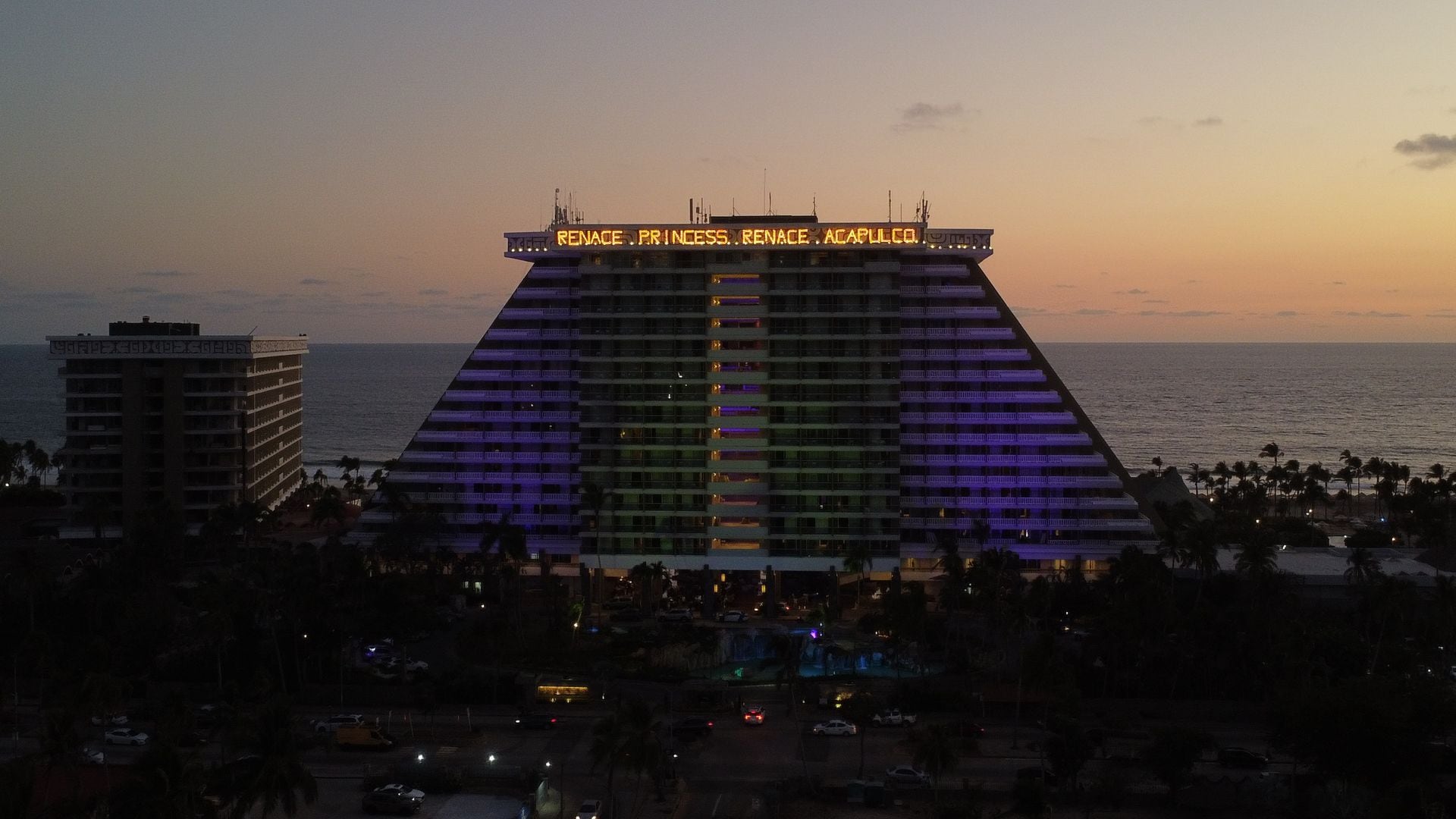 el regreso de Princess Mundo Imperial, Acapulco se llena de vida con mariachi