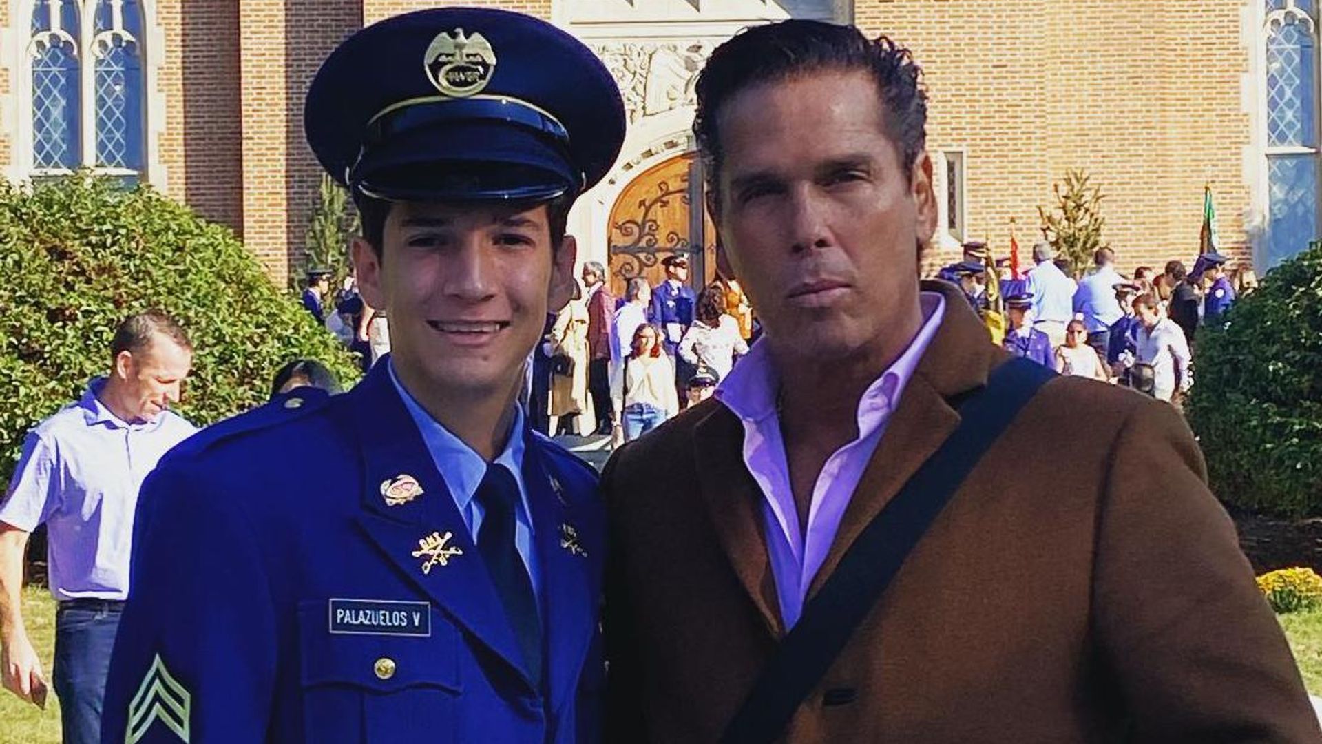 Roberto Palazuelos celebra la graduación de su hijo | ¡HOLA!