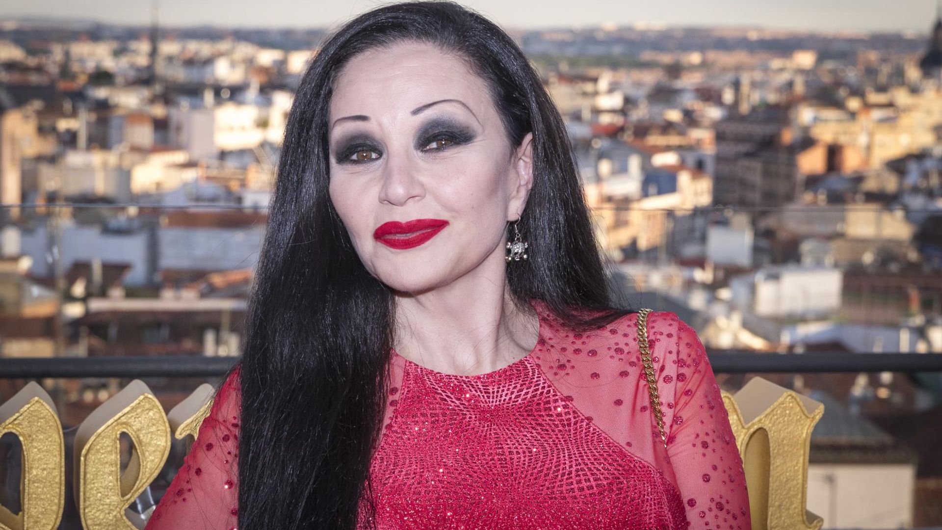 Alaska da un repaso a la actualidad: de Chanel a Concha Velasco, pasando por Jesús Mariñas