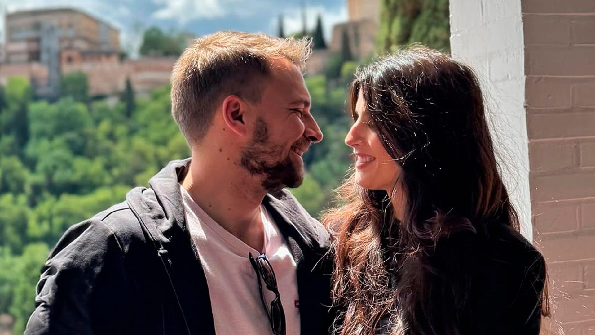 José María Almoguera y María 'la jerezana', más unidos que nunca en su romántico viaje a Granada