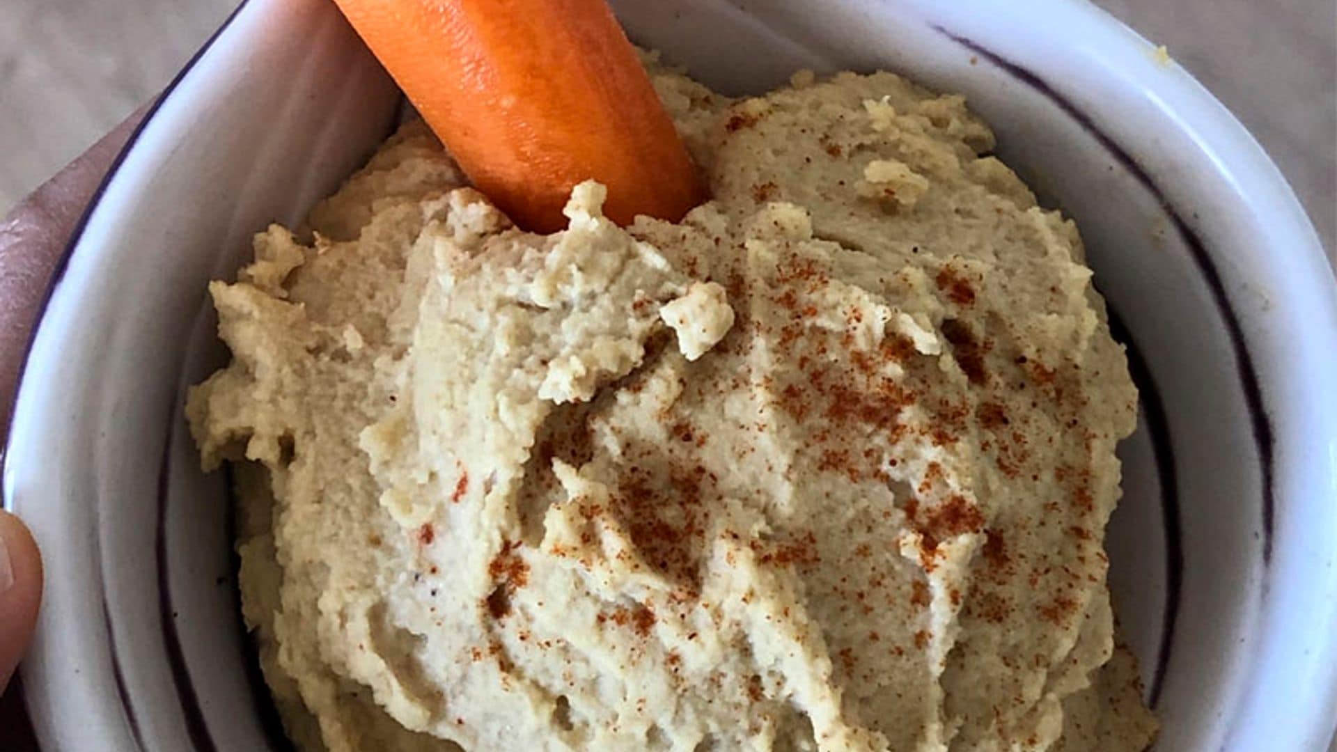 Hummus de lenteja roja