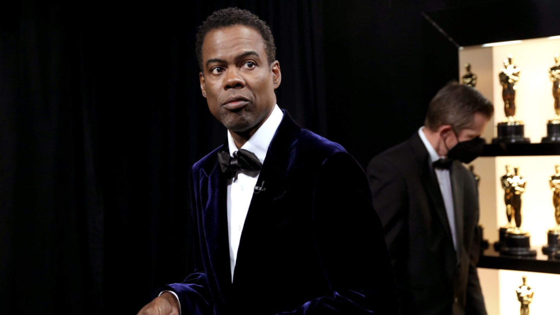 Chris Rock se sincera sobre la bofetada de Will Smith un año después del incidente: 'Todavía duele'