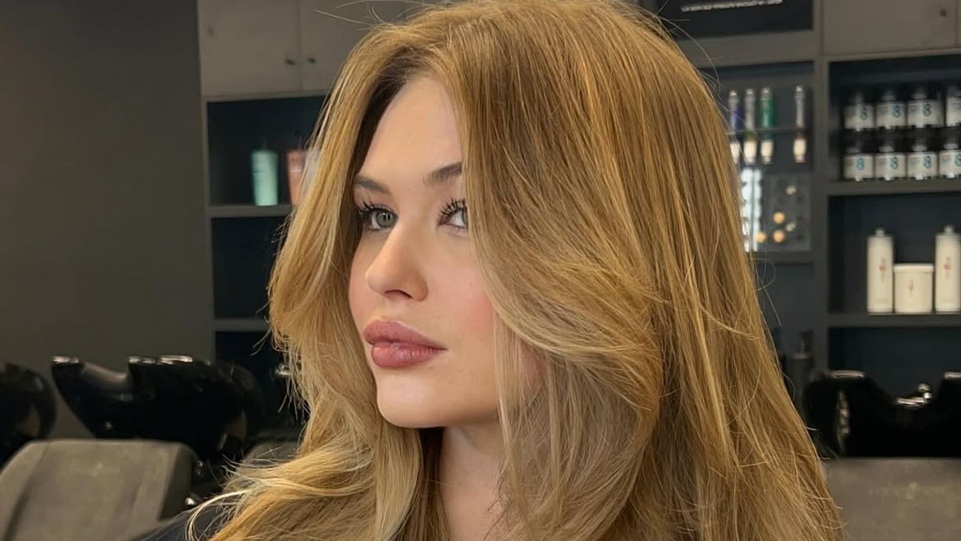 Sonia de Teresa, estilista, sobre el error más común al usar la mascarilla de pelo: "Hay que aplicarla antes del acondicionador, no después"