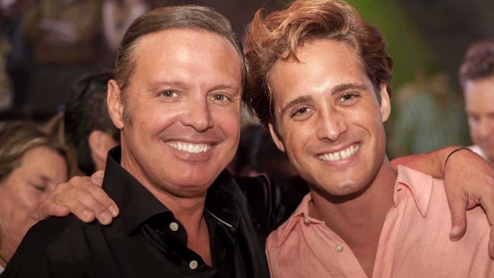 Así es la increíble transformación de Diego Boneta en Luis Miguel