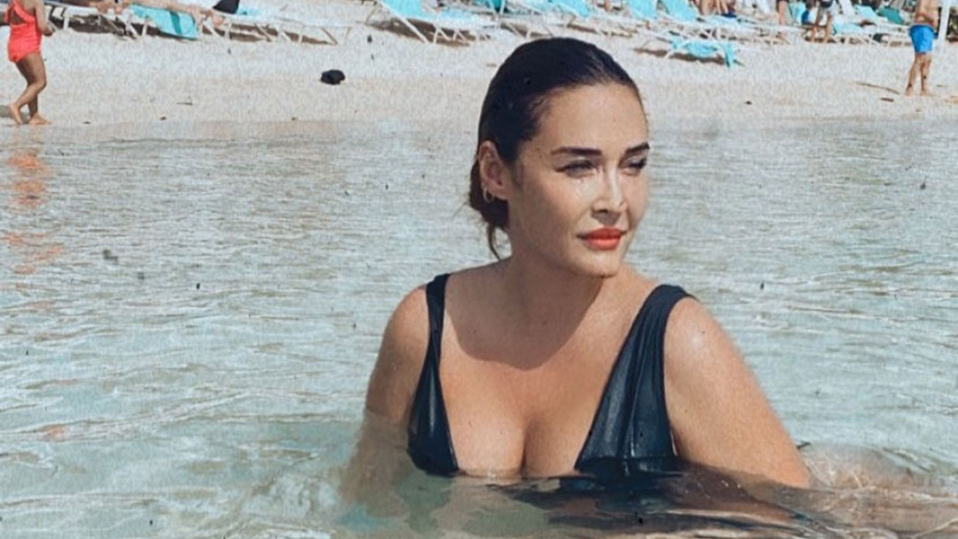 Sol, playa y mucho amor: Así están siendo las vacaciones navideñas de Vicky Martín Berrocal