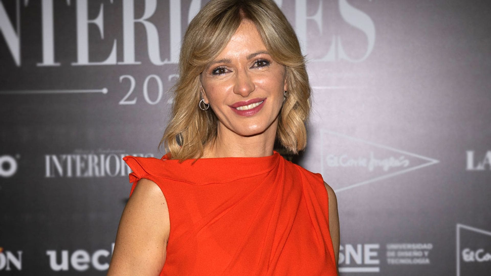 Susanna Griso se rinde al exclusivo vestido de Zara que conectó a la Reina con Marta Ortega