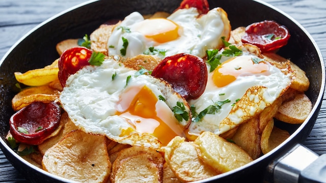 Sartenada de huevos y patatas