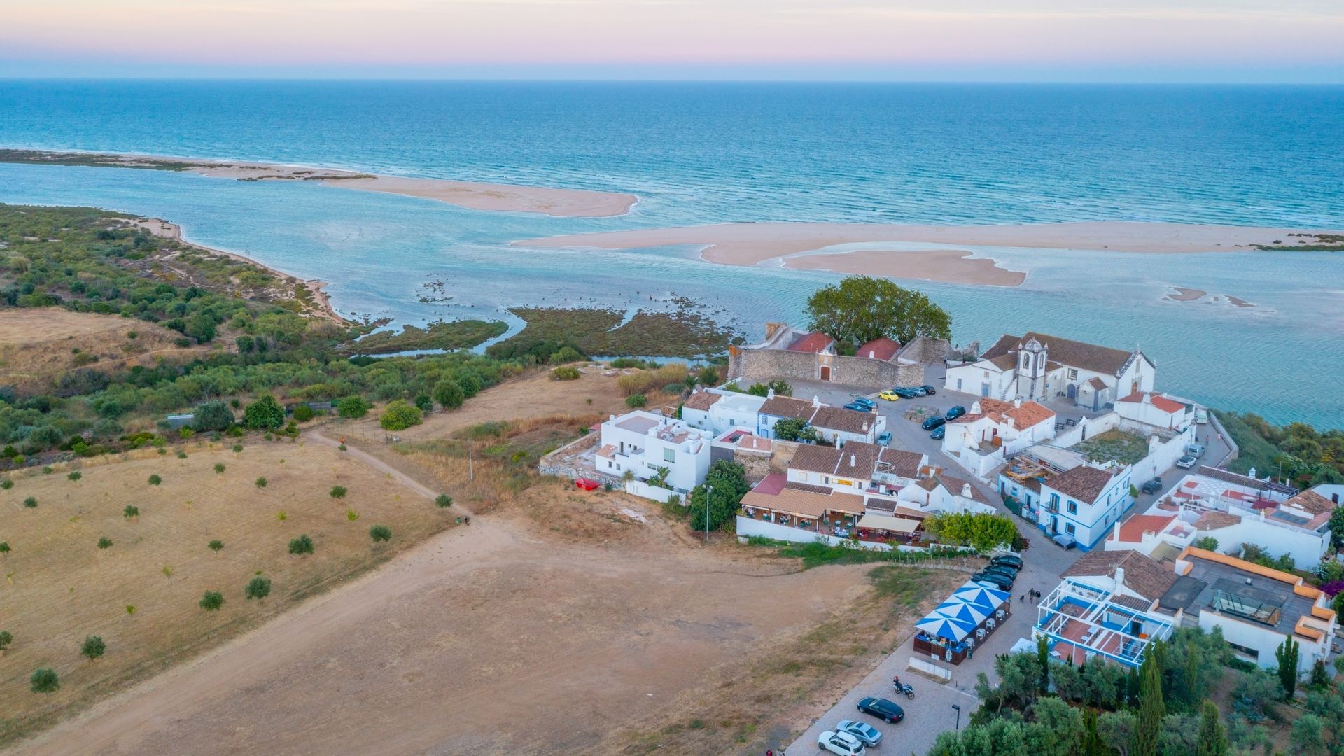 Cacelha Velha, Algarve, Portugal.