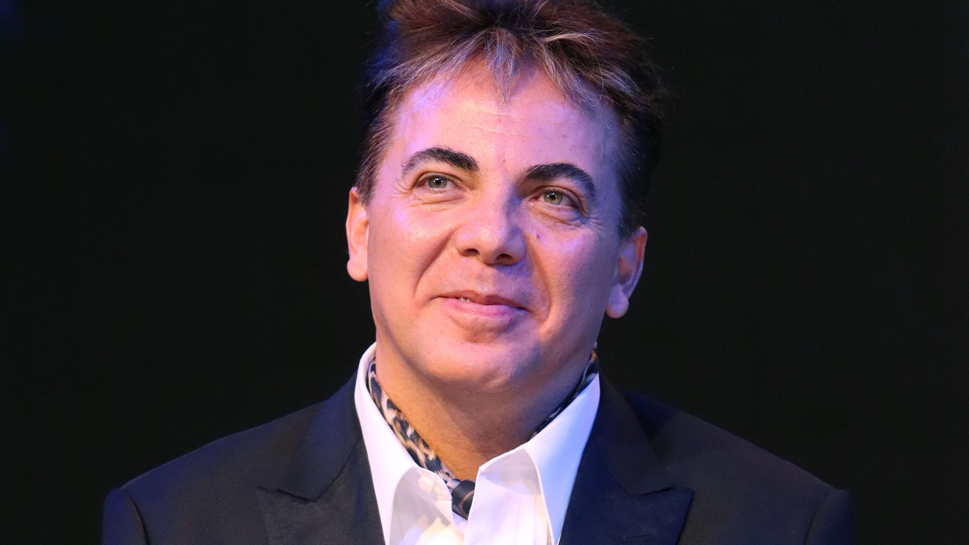 Carin León sorprende con Cristian Castro como invitado en su noche final en Las Vegas